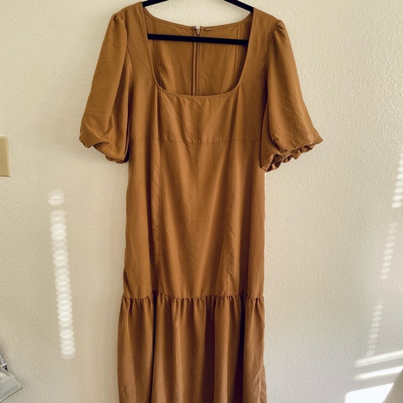 Free People Dresses & Skirts - Free People Maxi Puff Sleeve Dress